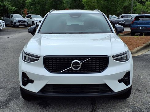 Certified 2023 Volvo XC40 B5 Plus w/ Protection Package Premier image 10
