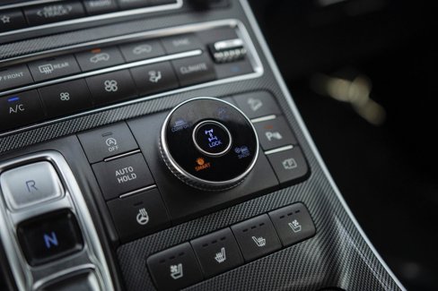 Used 2022 Hyundai Santa Fe Limited image 11