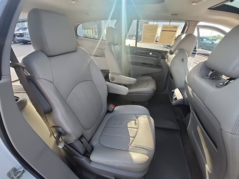 Used 2016 Buick Enclave Leather image 21