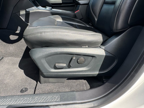 Used 2020 Ford Explorer XLT w/ Equipment Group 202A image 13