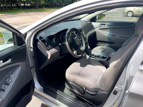 Used 2013 Hyundai Sonata GLS image 24