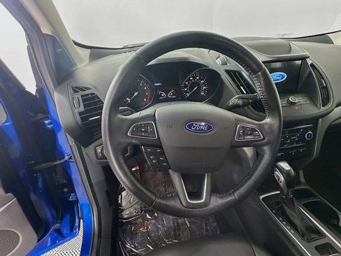 Used 2019 Ford Escape SEL image 16