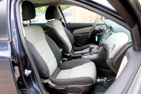 Used 2015 Chevrolet Cruze LS image 34