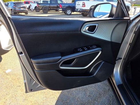 Used 2022 Kia Soul LX w/ Technology Package image 20