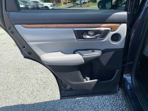 Used 2018 Honda CR-V Touring image 16