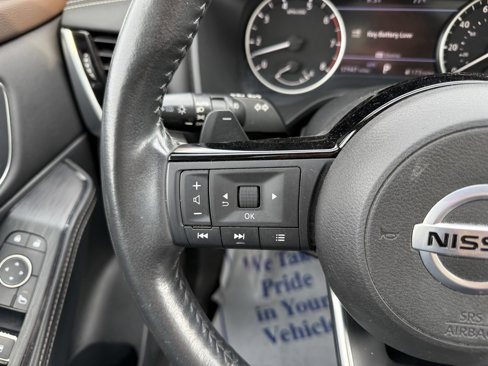 Used 2021 Nissan Rogue SL w/ Premium Package image 25