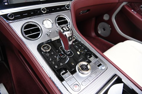 Used 2021 Bentley Continental GT V8 image 14