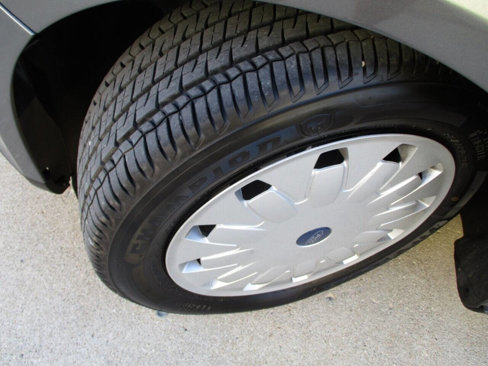 Used 2012 Ford Focus SE image 25