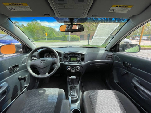 Used 2011 Hyundai Accent GS image 16