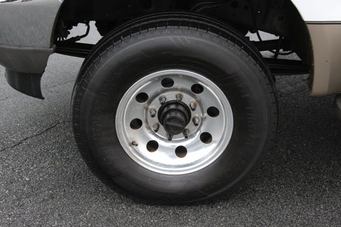 Used 2004 Ford F350 Lariat image 36
