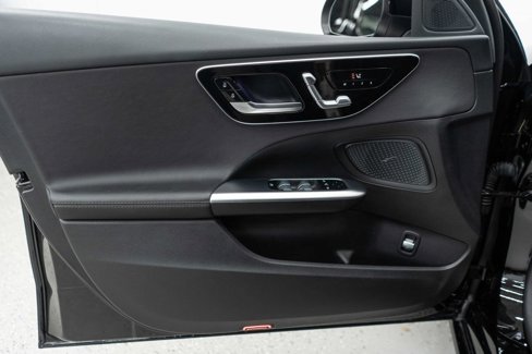 Used 2025 Mercedes-Benz C 300 4MATIC Sedan image 14