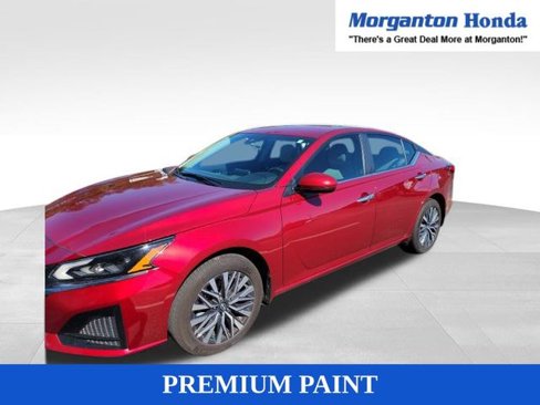 Used 2023 Nissan Altima 2.5 SV image 2