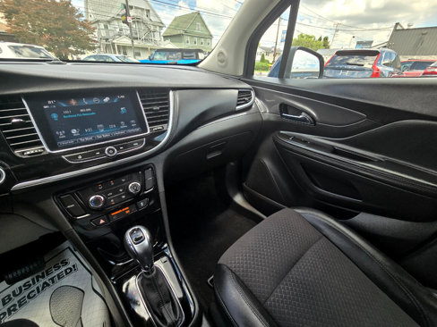 Used 2020 Buick Encore Preferred w/ Safety Package image 10