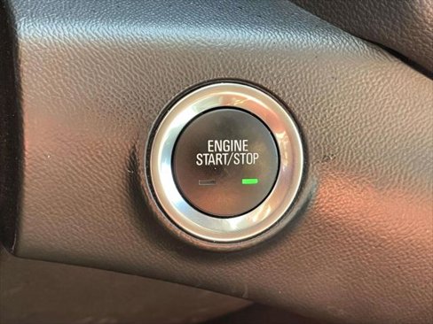 Used 2020 GMC Terrain SLT image 24