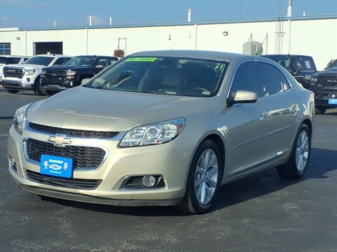 Used 2015 Chevrolet Malibu LT w/ Leather Package image 1