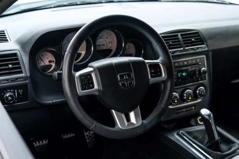 Used 2013 Dodge Challenger R/T image 40
