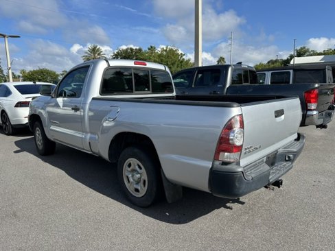 Used 2010 Toyota Tacoma 2WD Regular Cab image 7