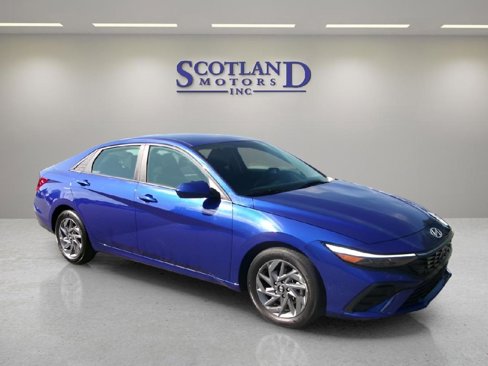 Used 2024 Hyundai Elantra SEL image 4