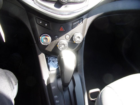 Used 2017 Chevrolet Sonic LT image 20