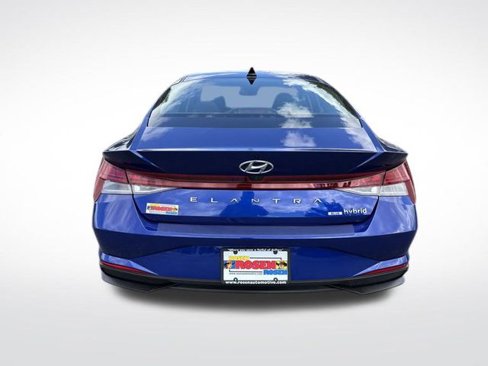 Certified 2023 Hyundai Elantra Blue image 4