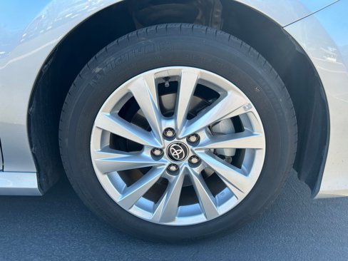 Used 2023 Toyota Camry LE image 29
