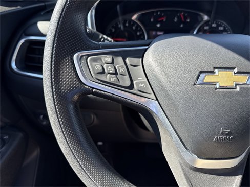 Used 2022 Chevrolet Equinox LT image 16