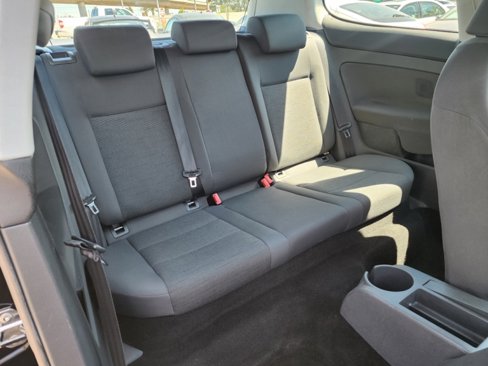 Used 2008 Volkswagen Rabbit S image 14