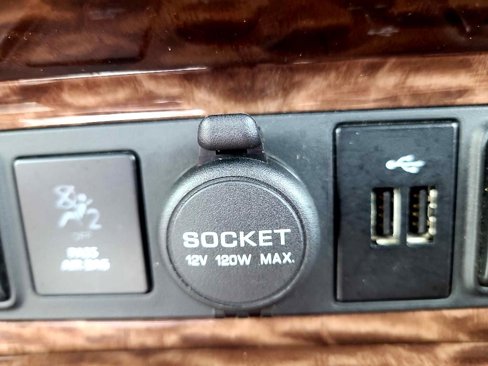 Used 2020 Nissan Armada SL w/ Premium Package image 25