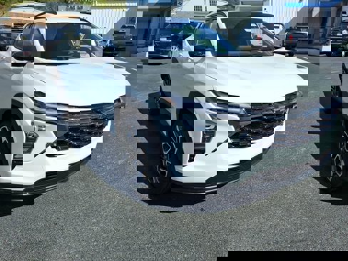 New 2025 Chevrolet Trax RS w/ Driver Confidence Package image 9
