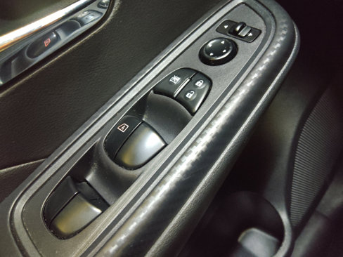Used 2023 Nissan Versa SV image 27