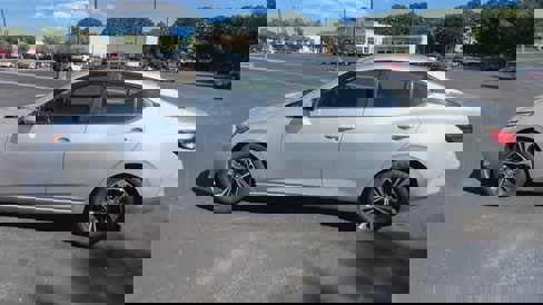 Used 2023 Nissan Sentra SV image 4