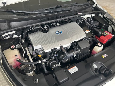 Used 2019 Toyota Prius L Eco image 10