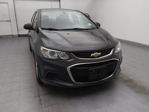 Used 2019 Chevrolet Sonic LT w/ Convenience Package image 14