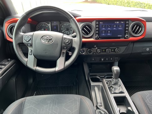 Used 2020 Toyota Tacoma TRD Sport image 30