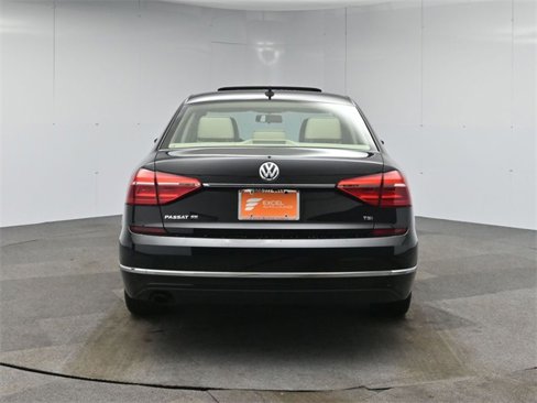 Used 2016 Volkswagen Passat 1.8T SE image 4