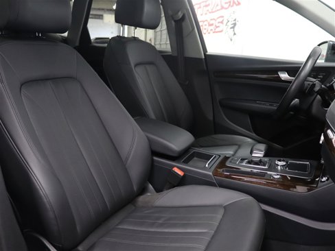 Used 2018 Audi Q5 2.0T Premium Plus w/ Premium Plus Package image 18