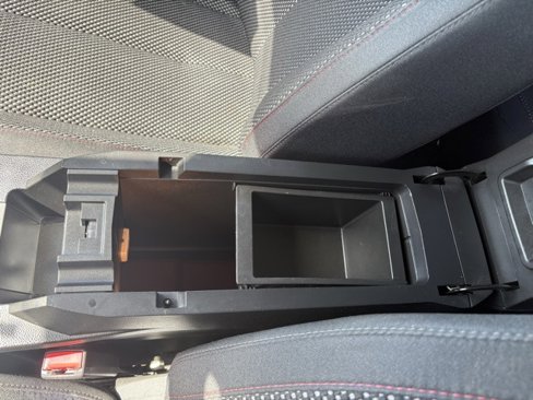 Used 2015 Chevrolet Equinox LT w/ Driver Convenience Package image 17
