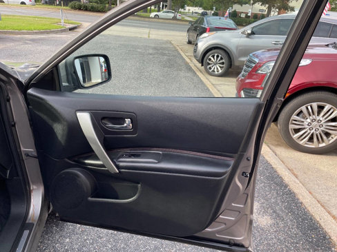 Used 2009 Nissan Rogue SL w/ Premium Pkg image 28