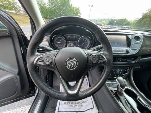 Used 2020 Buick Envision Essence image 30
