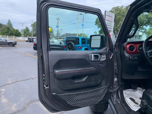 Used 2018 Jeep Wrangler Unlimited Rubicon image 10