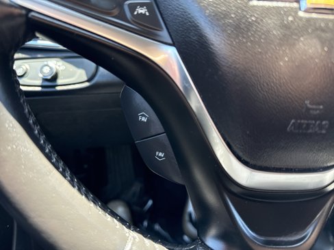 Used 2016 Chevrolet Volt Premier w/ Driver Confidence Package image 25