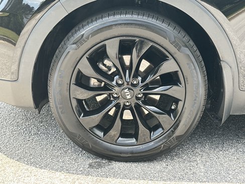 Used 2020 Kia Sorento EX image 11