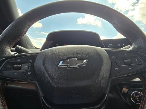 Used 2024 Chevrolet Trax RS w/ Sunroof Package image 26