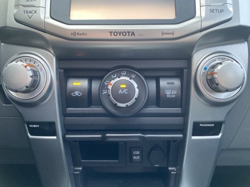 Used 2013 Toyota 4Runner SR5 image 19