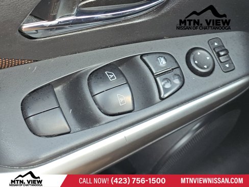 Used 2019 Nissan Kicks SR w/ Exterior Package image 14