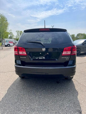 Used 2009 Dodge Journey SXT image 9