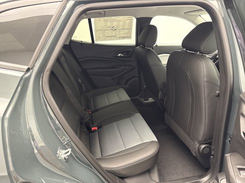 New 2025 Chevrolet Trax LT w/ LT Convenience Package image 15