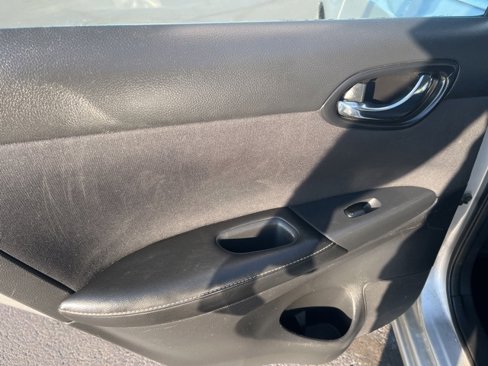 Used 2016 Nissan Sentra S image 26