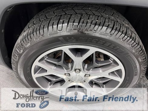 Used 2019 Jeep Grand Cherokee Limited image 18