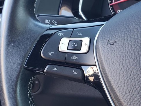 Used 2020 Volkswagen Jetta R-Line w/ R-Line Cold Weather Package image 31